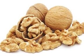 nuts to remove parasites from the body